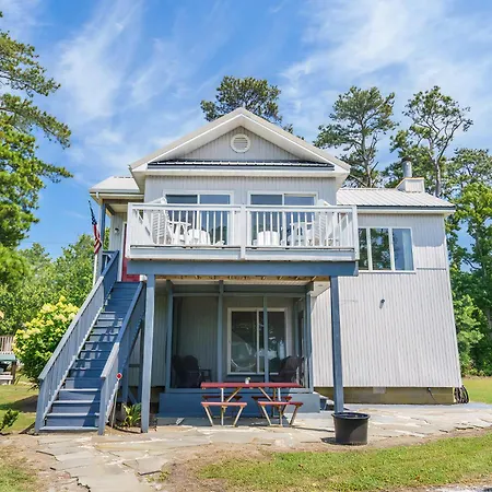 The Virginia Lee Villa